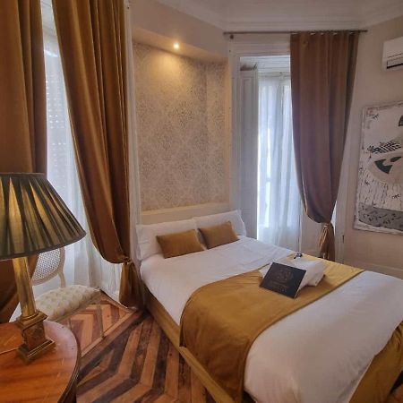 Hotel Le Petit Palü- Flora à Madrid Extérieur photo