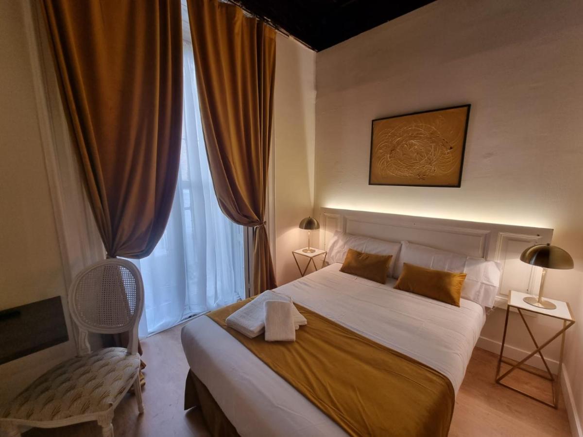 Hotel Le Petit Palü- Flora à Madrid Extérieur photo